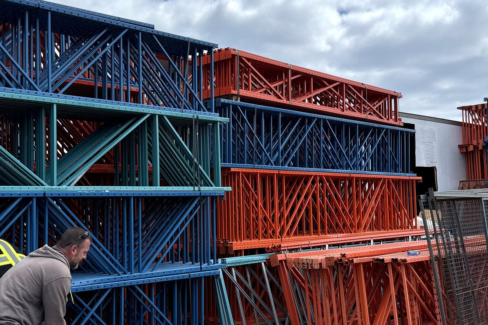 416 Industrial crew decommissioning racking — outdoor teardown, GTA